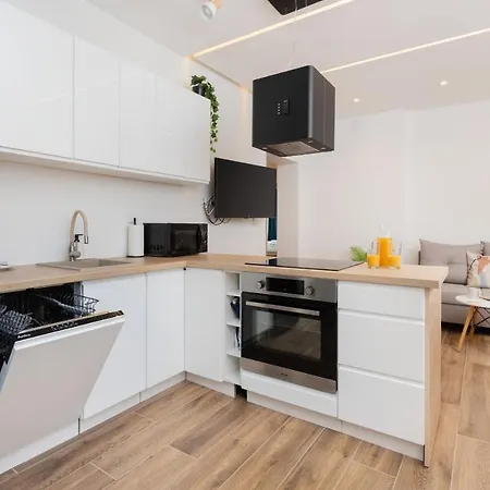 Grunwaldzka Park De Gaulle'a Wrzeszcz By Renters *